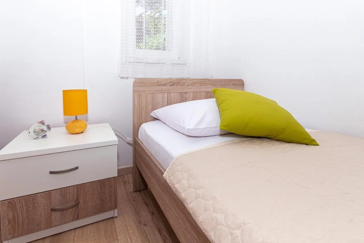 Apartment Plemic Pag Town