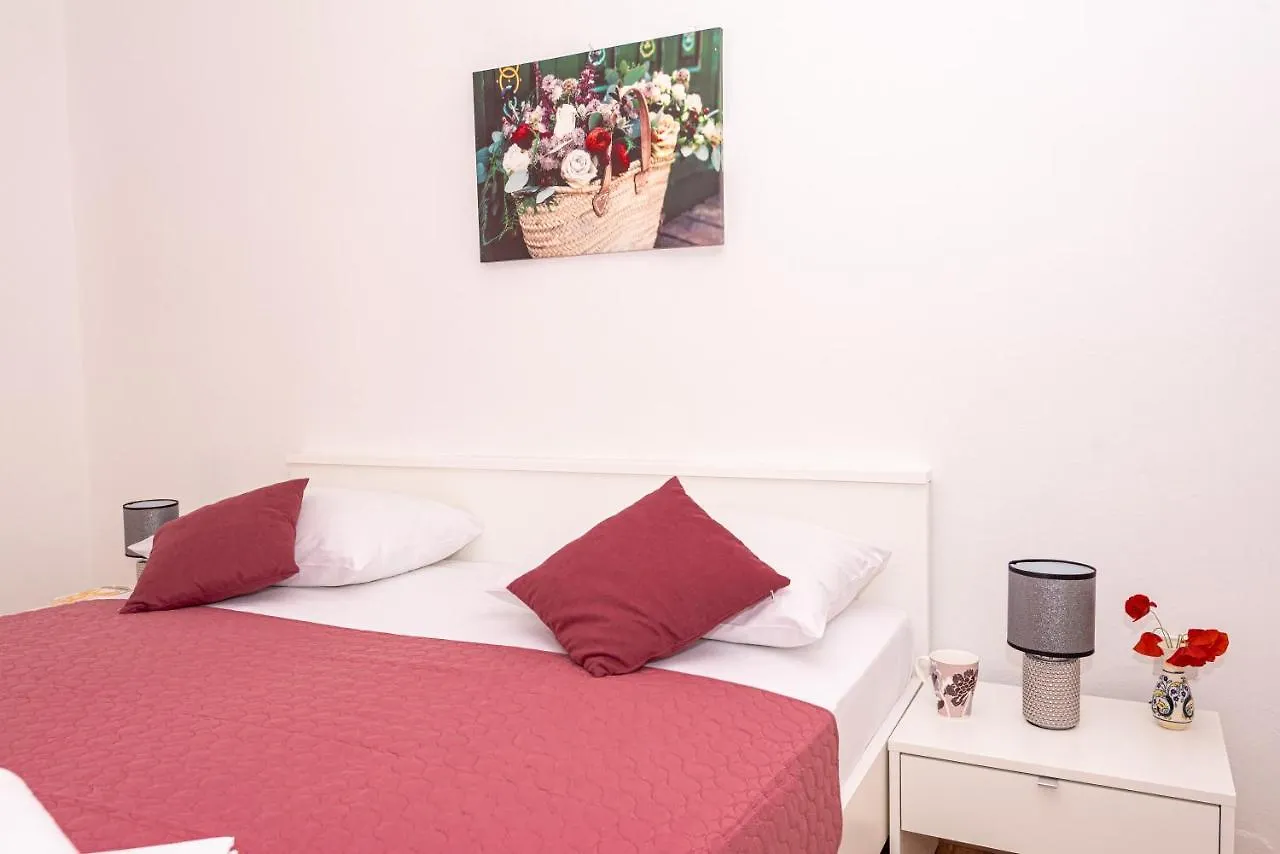 Apartment Plemic Pag Town